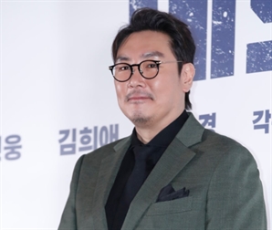 소년범 논란 이어 '폭행 반복' 의혹…중견배우·감독 폭로 "얼굴 때리더니 갑자기 울었다"