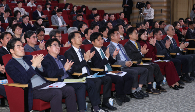 7일 용산 대통령실에서 열린 이재명 대통령 정부 6개월 성과 간담회에 비서관들이 참석해 있다. 연합뉴스