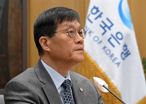 한은, 국고채 1.5조 사들인다…코로나 이후 처음