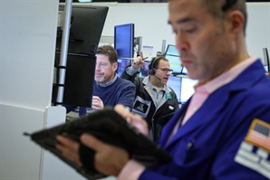 뉴욕증시, FOMC 앞두고 동반약세 마감[데일리국제금융시장]