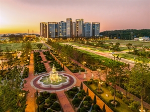 DK아시아, 세계가 인정한 친환경 미래도시 기준 제시...쉼과 힐링이 일상이 되는 환경 구현