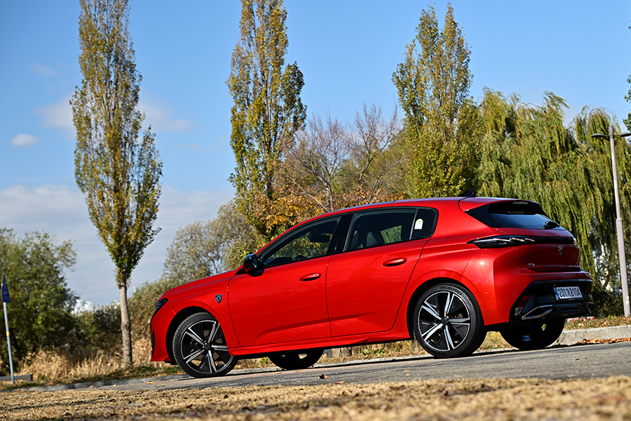 푸조 308 스마트 하이브리드. 사진: 김학수 기자