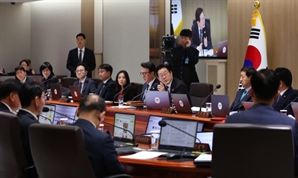 '정교유착'에 강력 경고…사법개혁도 "저항 이겨내야 진짜 변화"