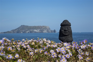 "바가지 심한데 제주도 왜 가요" 하더니만…관광객들 '이곳'엔 지갑 활짝