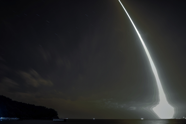 누리호 발사로 열린 민간 우주시장…방산 중기, 신성장동력 부상