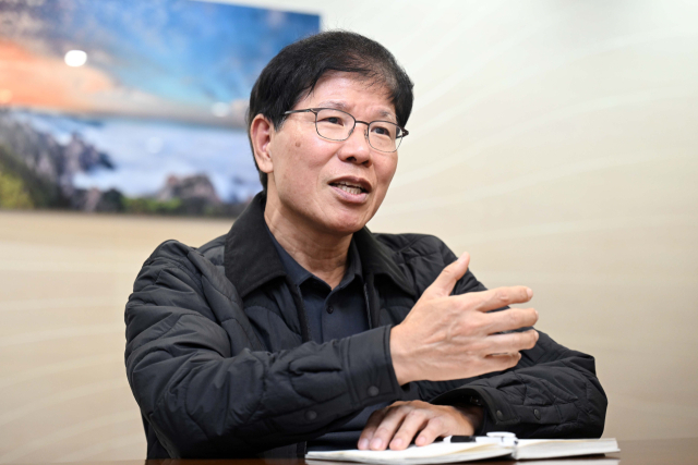 경영학도서 패션기업인으로…"비전문성이 되레 경영에 도움됐죠" [CEO&STORY]