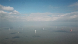 '국내 최대' 낙월해상풍력, 2년 만 첫 상업 발전 개시