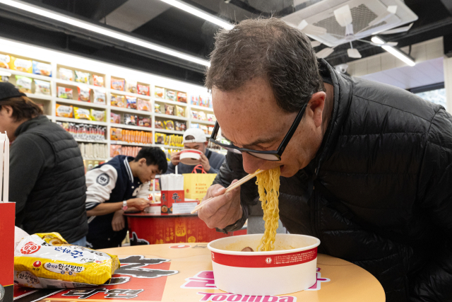 “한국인들은 이걸 매일 먹는다고? 부럽다"…외국인들 너도나도 ‘호로록’ 하더니 대박
