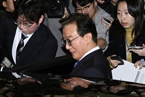 ‘통일교 금품 수수 의혹’ 전재수 해수부장관, 사의 표명