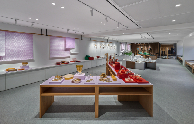 신세계백화점, 본점서 '홀리데이 바자' 개최